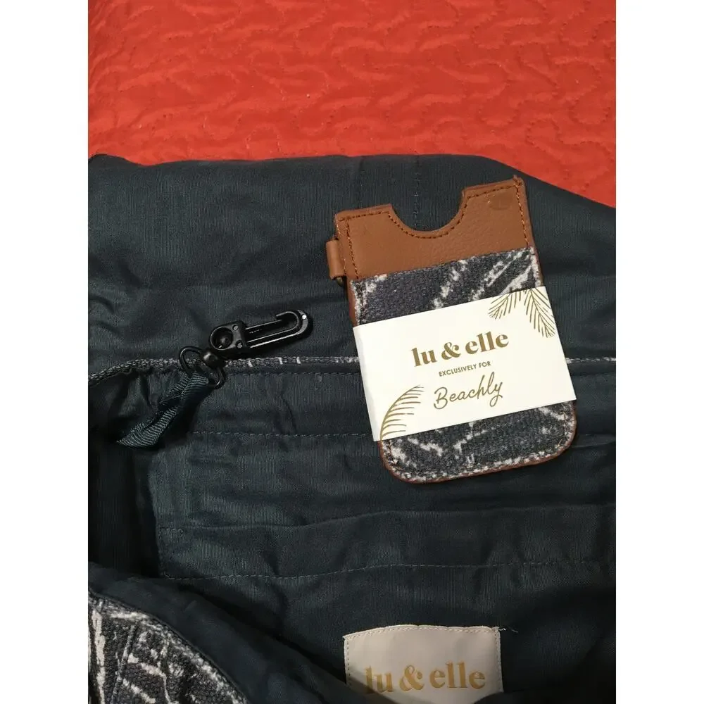 NWT lu & elle Paradise Palm Backpack Gray, White Interior Pockets Drawcord Close
